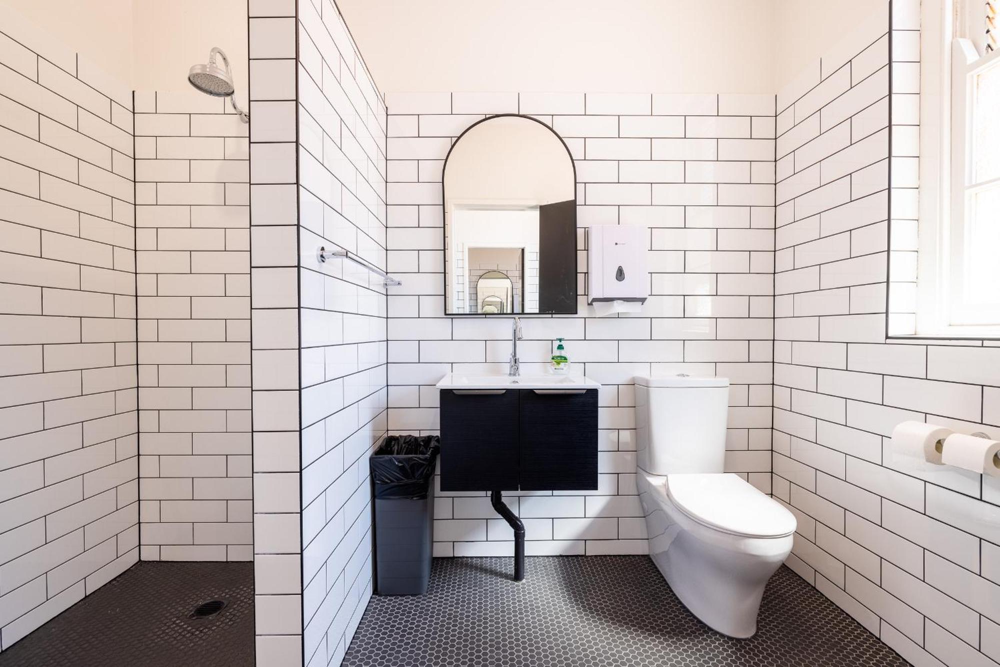 The Tamworth Hotel Экстерьер фото